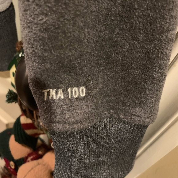 NorthFace TKA 100 Grey Full Zip Jacket - Picture 3 of 5